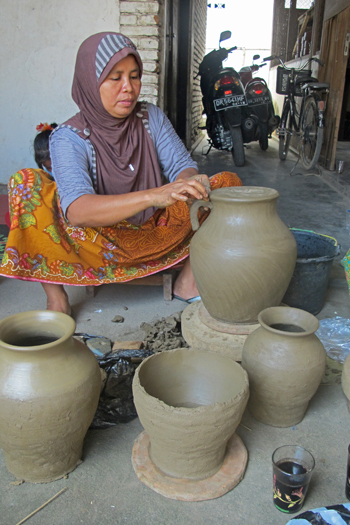 c1.living.ten.thousand.indonesia.story