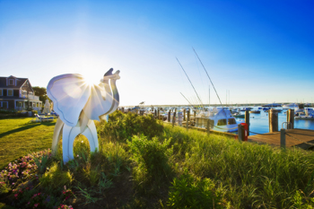 c2.travel.nantucket.white.elephant.story
