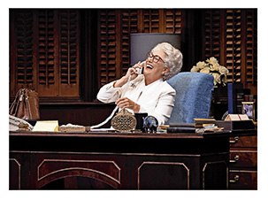 b3.ann.arena.laugh.story