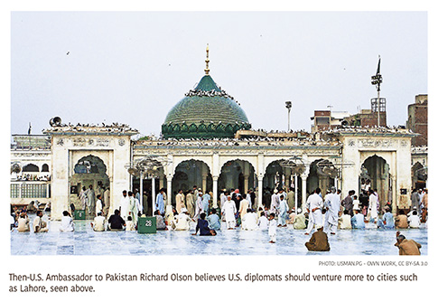 a3.risk.olson.pakistan.lahore.story