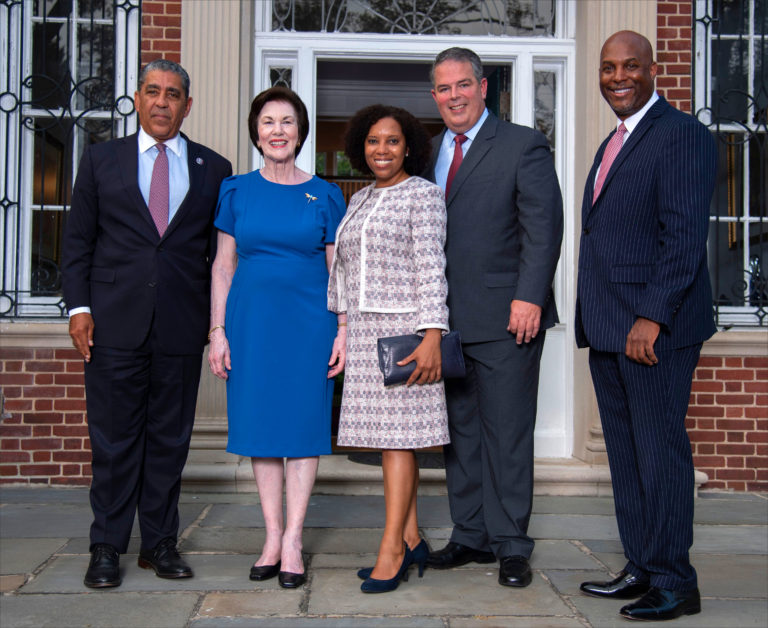 Top rum, cigar brands take center stage at Dominican Embassy event