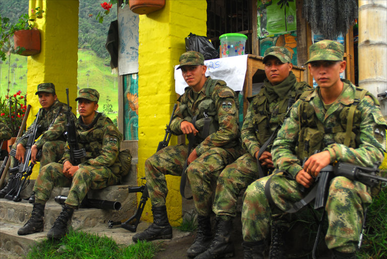 With elections looming, Pinzón praises warm US-Colombia ties