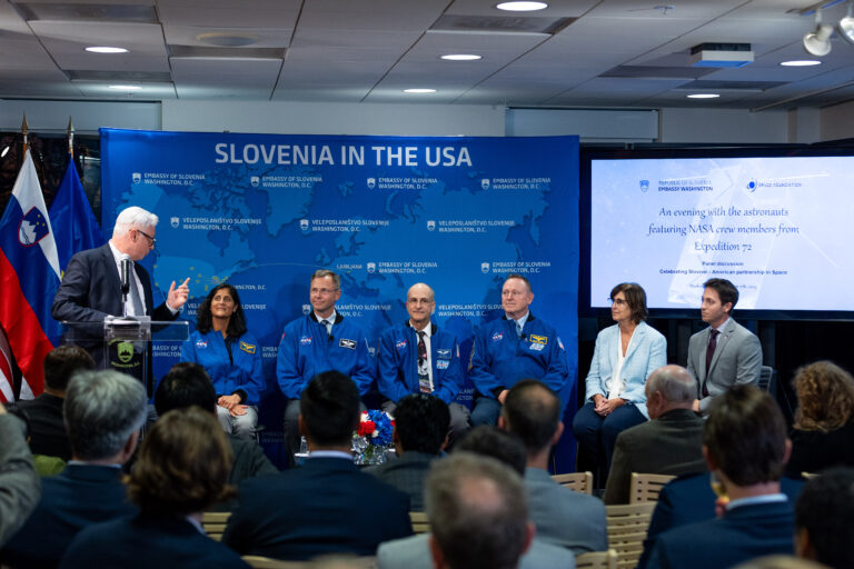 Astronauts discuss space travel at Slovene Embassy-NASA panel