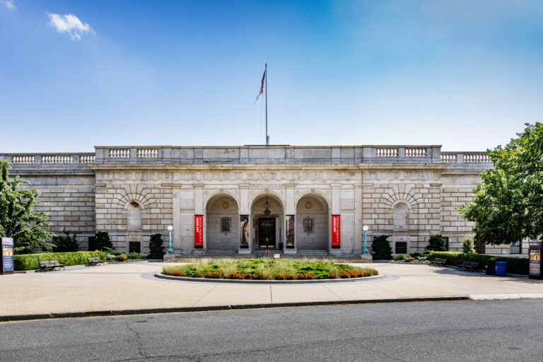 Dazzling treasures, rich histories on display at Asian art museum